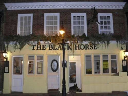 The Black Horse 3* Canterbury